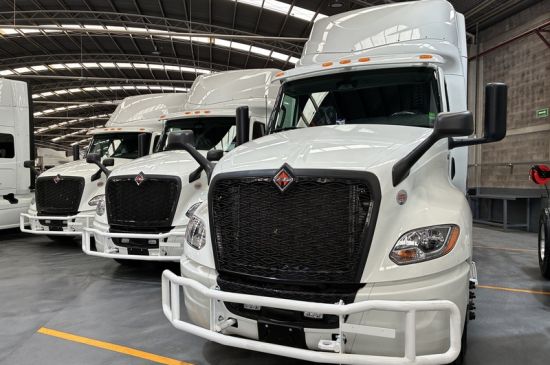 Ventas de vehículos pesados crecen 8.2% hasta septiembre